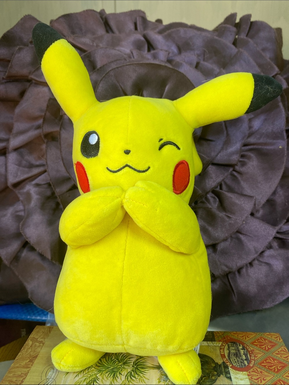 Winking Pikachu Plush Toy - Yellow 8-inch Pokemon 2024 Jazwares